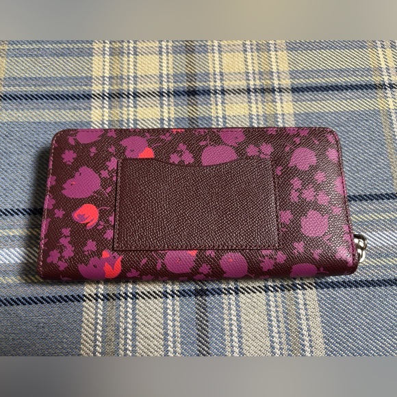 Coach Floral Zip Around Accordion Wallet with Credit Card Pocket Slip - Picture 2 of 7